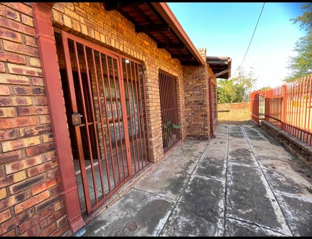 3 BEDROOM HOUSE FOR SALE IN SOSHANGUVE L
